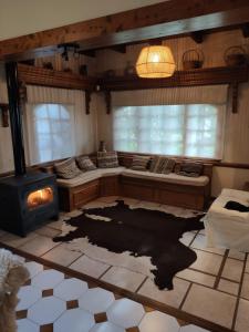 Alma Andina a orillas del río Quilquihue, frente al lago Lolog