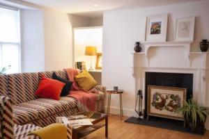 One-Bedroom Apartment room in The Historical Harcourt Suites