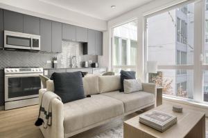 Oakland Studio w coworking gym nr BART SFO-1093