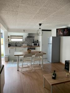 Maisons de vacances appartement dans maison basque : photos des chambres