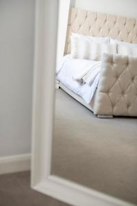 Kensington two floor mews house