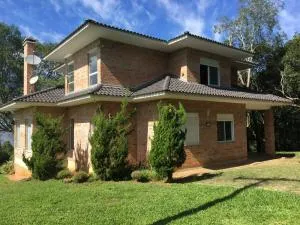 Casa de Campo Luxuosa na Barragem do Capingui - Trinta e Cinco