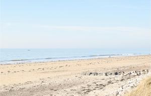 3 Bedroom Stunning Home In Créances