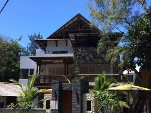 4 bedrooms Penthouse 50 meter to the beach by Dream Escapes - Pereybere