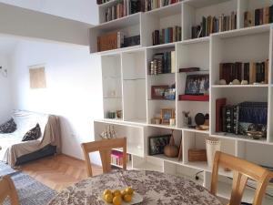 Мечта поэта с видом на Котор