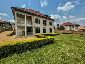 Captivating 7-Bed House in Kigali Rwanda - Kibagabaga