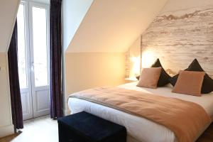 Hotels Le Moulin Des Ruats : photos des chambres