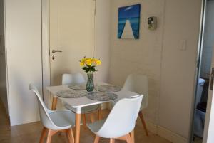 Pelican Cottage - 800m from Beach & Yacht School