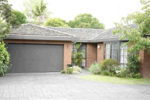 Hawthorn Holiday House