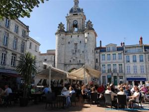 Appartements Appartement La Rochelle, 2 pieces, 4 personnes - FR-1-246-17 : photos des chambres