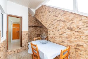 Travessa Albufeira Apartments by Umbral