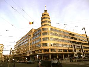 Avenue Général De Gaulle, 1050 Brussels (Ixelles), Belgium.