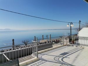 Διαμέρισμα Παραλία Μενιδίου