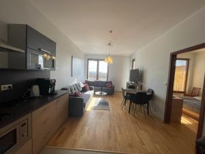 Royal Olympic Park by the beach - Gym & Kids Playroom