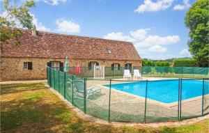 Awesome Home In Eglise Neuve Dissac With Wifi, Private Swimming Pool And Outdoor Swimming Pool