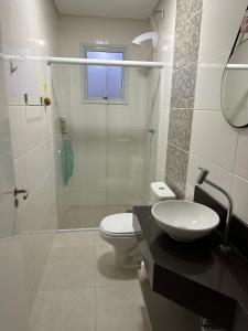 Praia Ingleses ap centro climatizado - 2 quartos - máximo 3 pessoas