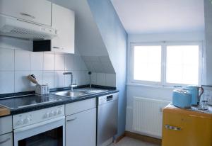 Villa Kunterbunt - sehr zentral, neu renoviert, 2SZ