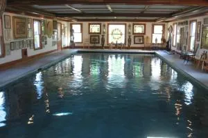 Hamptons 5 Bedroom Estate - Hampton Bays