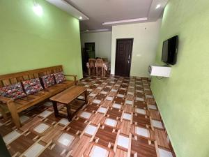 ISHRA SERVICE APARTMENTS