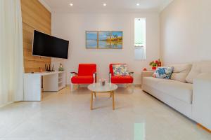 GB07 Ótima Casa 4 Suítes com Piscina em Guarajuba