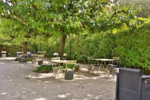 Hotels Logis Hotel Castel Mouisson : photos des chambres