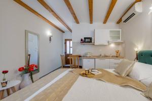 DIVA 1,stylish Old Town studio apartment near beach