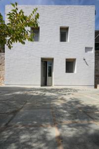 house λ