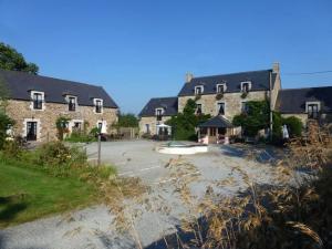 Maisons de vacances La Grande Maison - Les Gites de la Lohuas : photos des chambres