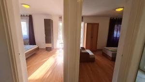 Yellow Sun 2 Apartman