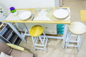 Happy Hans Place in Trees Residences