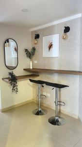 Habitaciones para mujeres en apartamento Acceso a cocina equipada, baño y lavandería