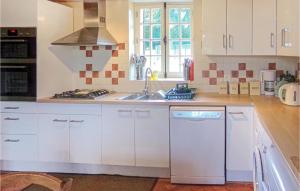 Nice Home In Eglise Neuve Dissac