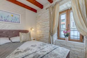 DIVA 2, luxury studio with balcony in the OLD TOWN