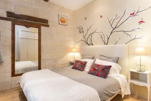 Typical 18th century flat, historical center - 3-star hotels in Avignon