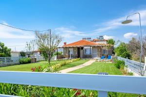 Azzurro seafront houses