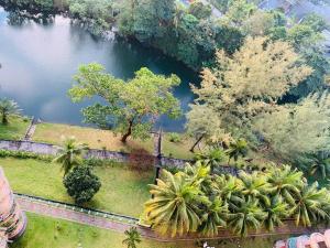 Venice Hill Condo Palazzo Azura Tower 10 1600sf with Mountain Fresh Air