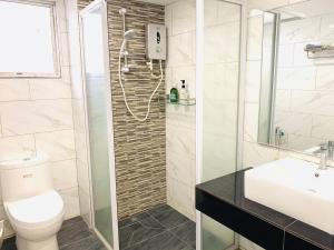 Venice Hill Condo Palazzo Azura Tower 10 1600sf with Mountain Fresh Air