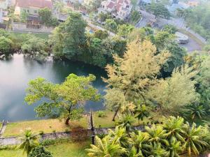 Venice Hill Condo Palazzo Azura Tower 10 1600sf with Mountain Fresh Air