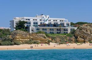 Alisios hotel, 
Albufeira, Portugal.
The photo picture quality can be
variable. We apologize if the
quality is of an unacceptable
level.