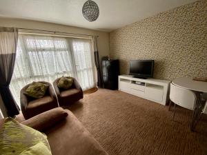 Cosy and Comfortable Holiday Chalet 10 minutes walk to the beach, Norfolk