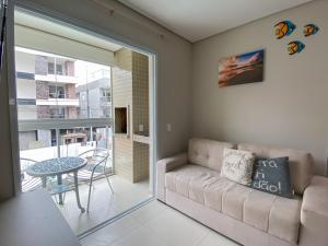 Apartamento encantador com piscina na Praia de Palmas Governador Celso Ramos