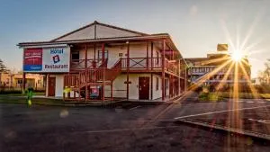 索罗尼奥尔A83旅馆 - Échiré