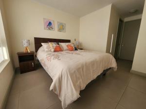 Hermoso depto Condominio Laguna del Mar