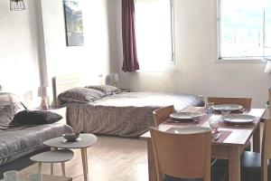 Appartements Lourdes grand studio de 1 a 4 personnes : photos des chambres