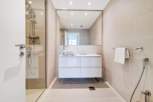 Al Haseer, Shoreline 7, Palm - Elegant One Bedroom