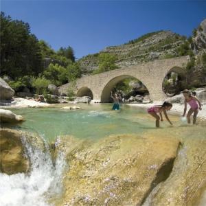 Hotels Auberge de Barret sur Meouge : photos des chambres