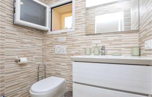 1 Bedroom Lovely Home In Menton