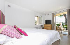 Maisons de vacances 1 Bedroom Lovely Home In Menton : photos des chambres