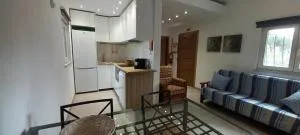 Casa do Pinheiro - Parque Natural da Ria Formosa. - Arroio