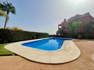Calahonda luxury apartment with a stunning sea view